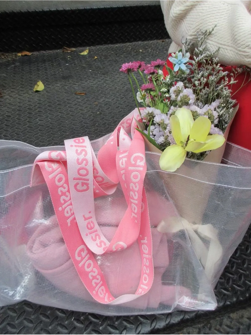 New Glossier Errand Bag Transparent Tote with Pink Straps Limited Edition